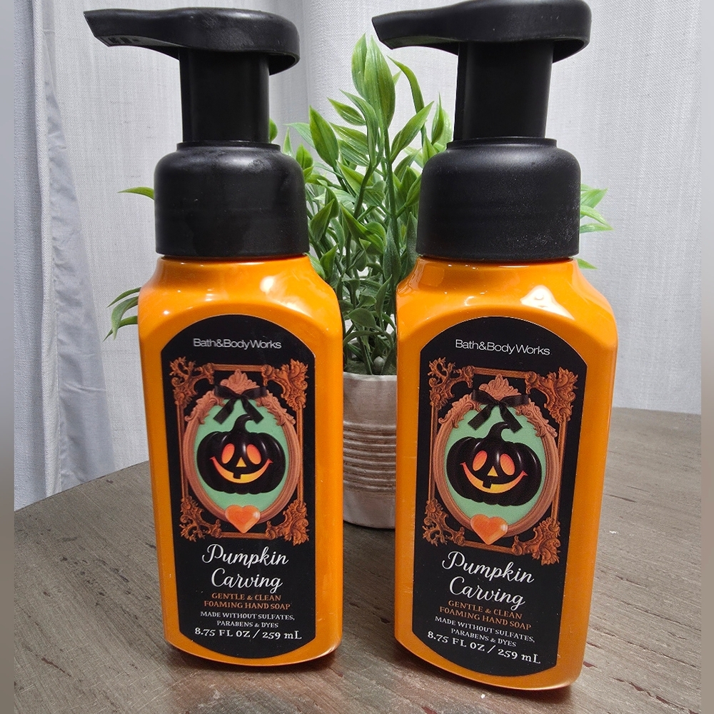 2 New‎ Bath & Body Works Pumpkin Carving Hand soap 8 Oz
